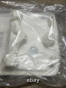 Genuine Land Rover Part. LR000729. Rear Arm Rest Padding Foam. Land Range Rover