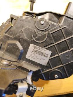 LAND ROVER DISCOVERY RANGE ROVER SPORT FRON RIGHT SIDE DOOR LOCK Mechanism catch