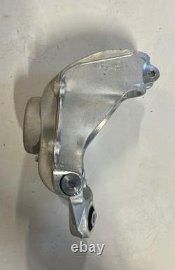 Genuine Range Rover Evoque Moyeu de bras arrière gauche Lh Lr068884 Lr024427